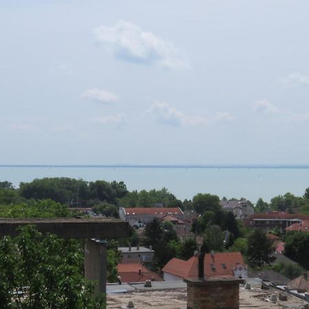 Hotel Prima Porta Vendeghaz à Balatonalmádi Extérieur photo