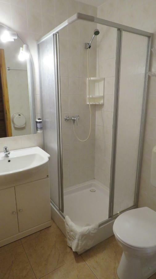 Hotel Prima Porta Vendeghaz à Balatonalmádi Extérieur photo